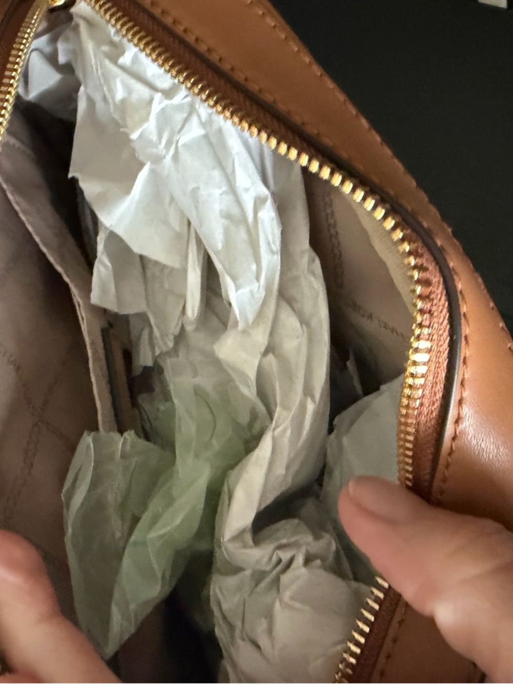 NWT Michael Kors Tan & White Signature Crossbody - Picture 6 of 7